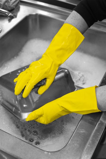 GR01_Household_Gloves_Yellow_Action_Industrial_Landscape_2016_1